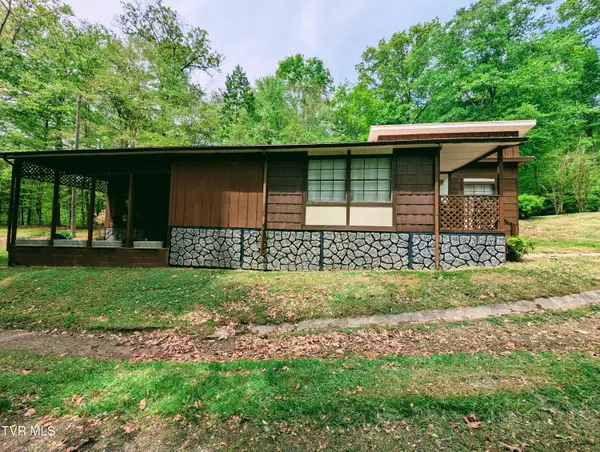 380 Hospital Drive, Clintwood, VA 24228