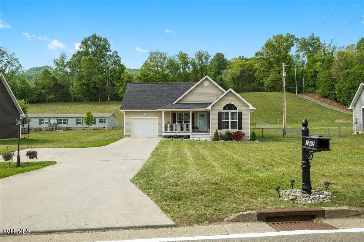 1807 Highway 91, Elizabethton, TN 37643 - #1