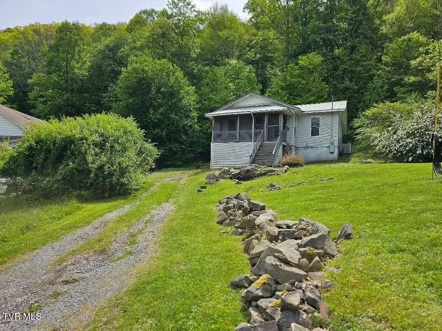 2104 Exeter Road, Appalachia, VA 24216 - #2
