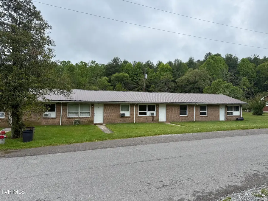 112 Dale Street, Wise, VA 24293 - #2
