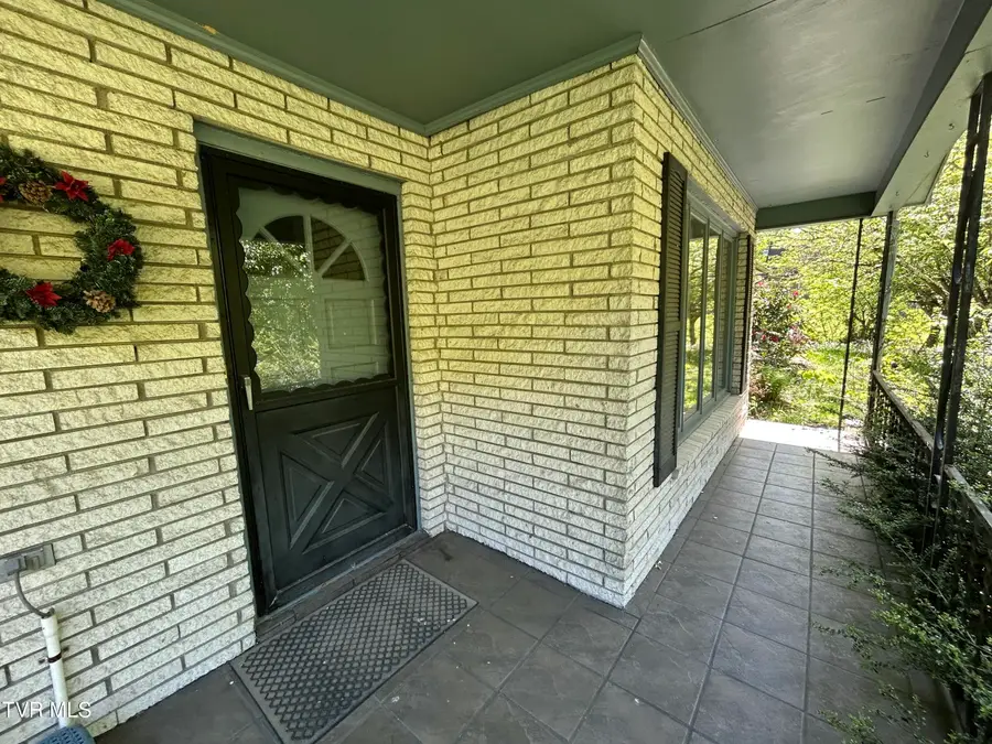665 Northwest Isabell Street, Norton, VA 24273 - #3