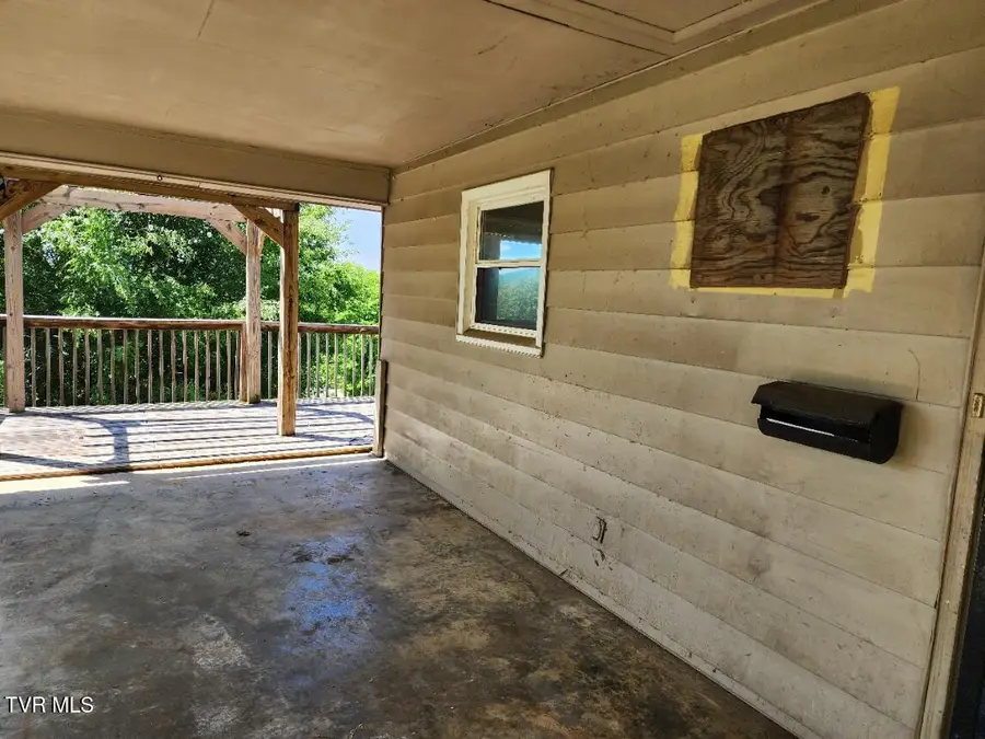 546 Bays View Court, Kingsport, TN 37660 - #3