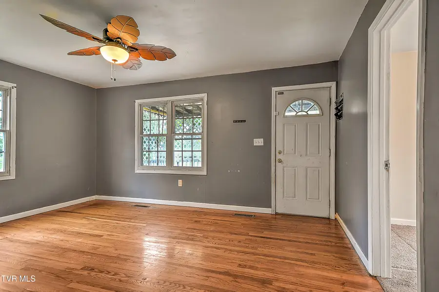 409 Crockett Street, Bristol, VA 24201 - #3