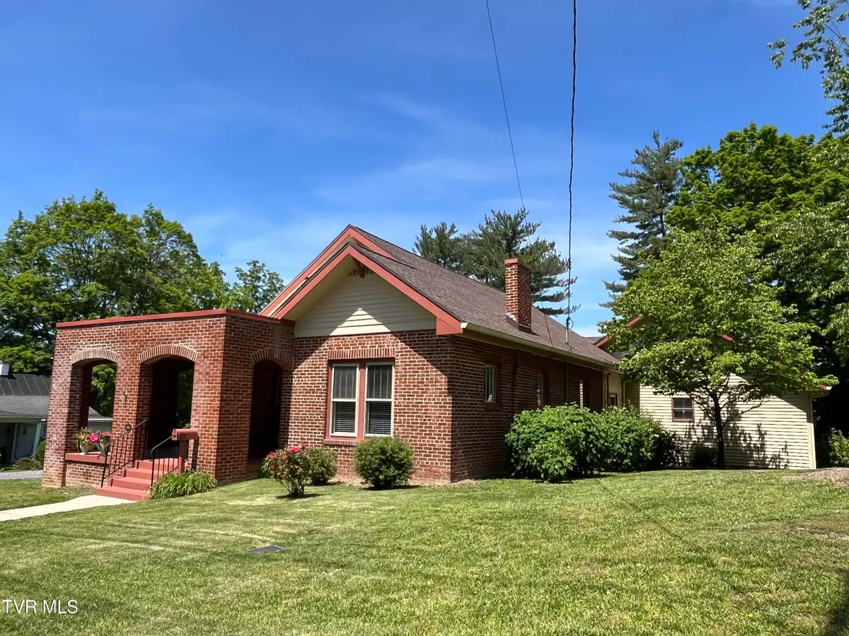 504 West Main Street, Jonesborough, TN 37659 - #1