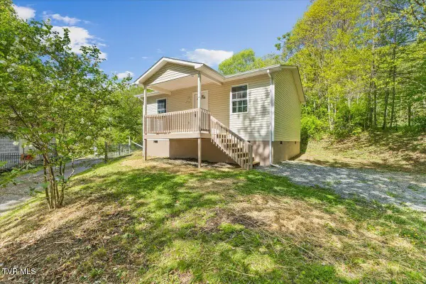 195 Willard Perkins Road, Roan Mountain, TN 37687