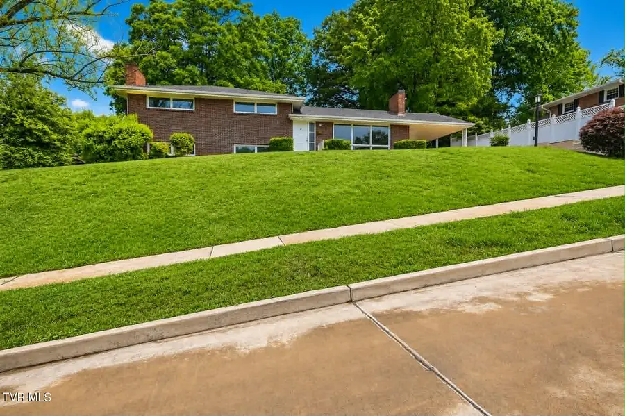 912 Colfax Avenue, Kingsport, TN 37660 - #3