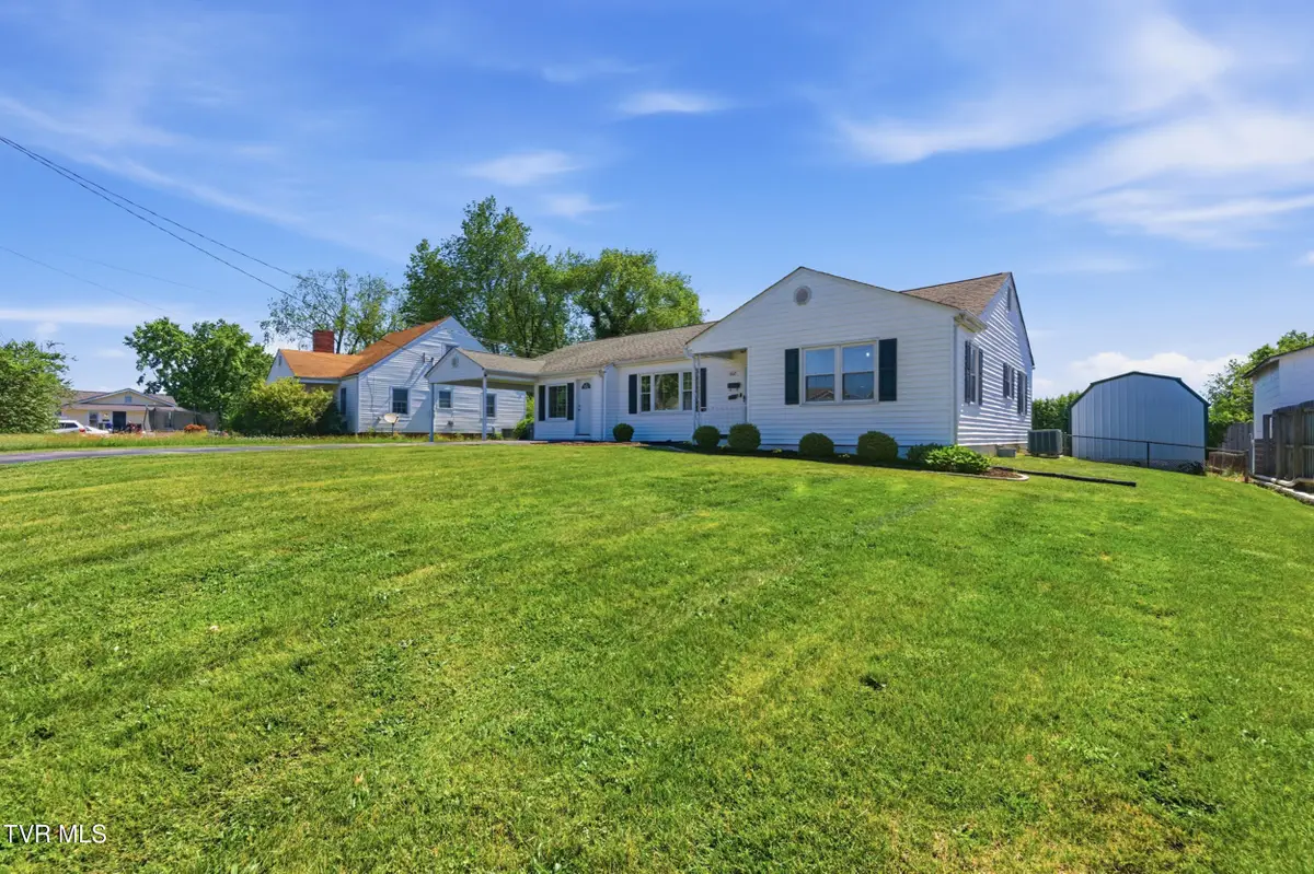 1617 Tremont Avenue, Bristol, TN 37620 - #1