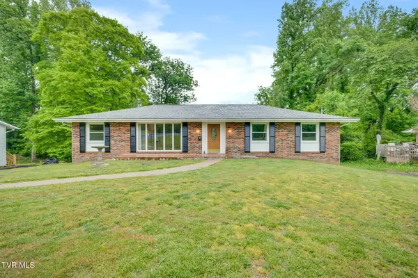 107 Dogwood Lane, Johnson City, TN 37604
