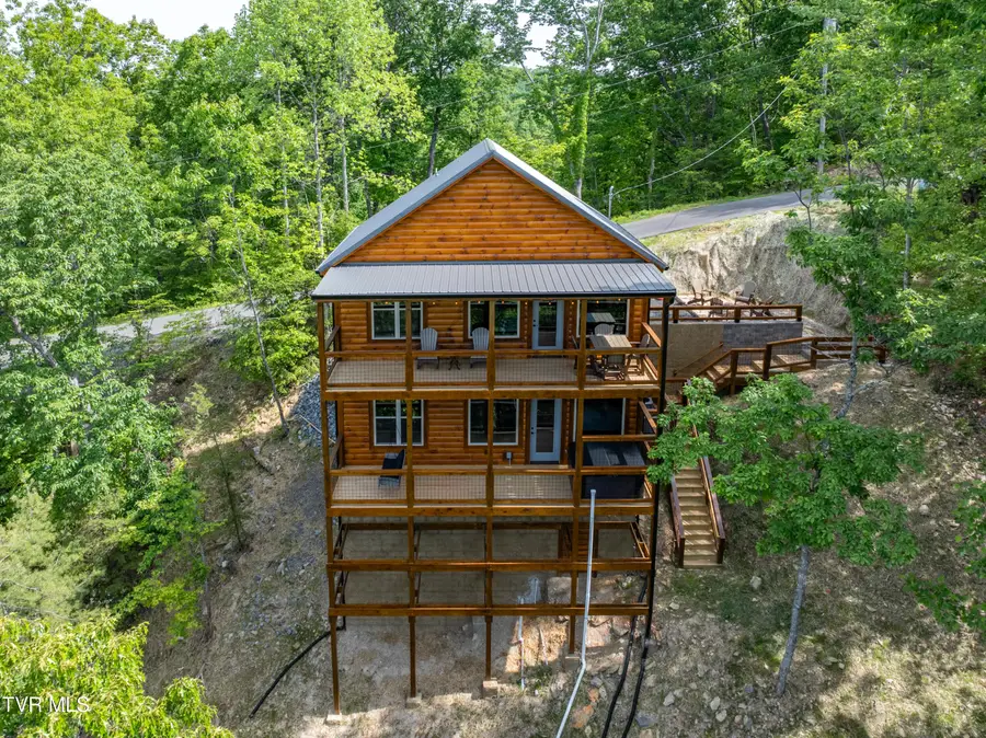 756 Ski View Lane, Sevierville, TN 37876 - #2
