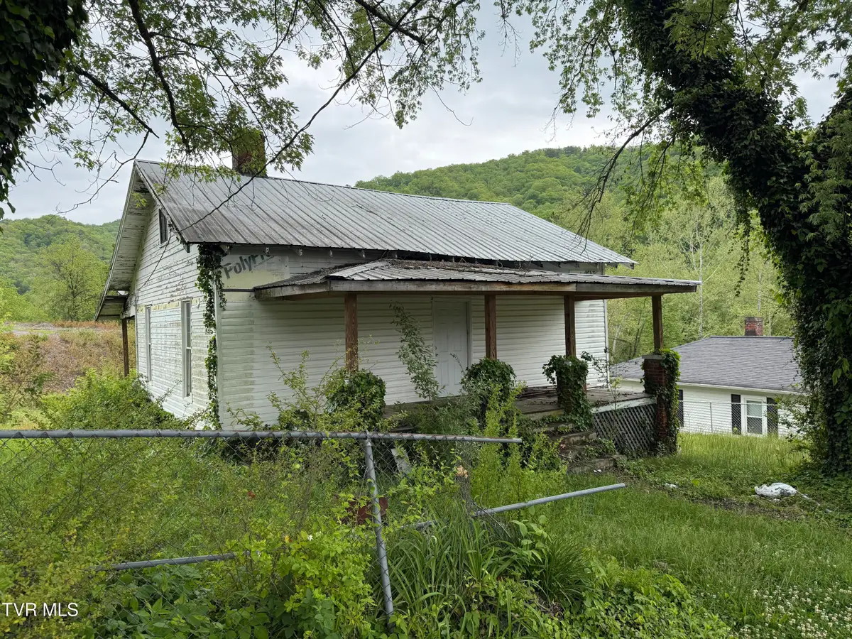 105 Highland Avenue, Appalachia, VA 24216 - #1