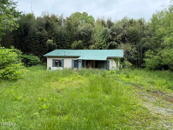 721 Taggart Avenue, Big Stone Gap, VA 24219