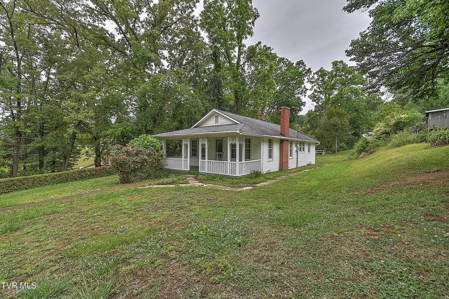 510 Cherokee Drive, Mount Carmel, TN 37645 - #2