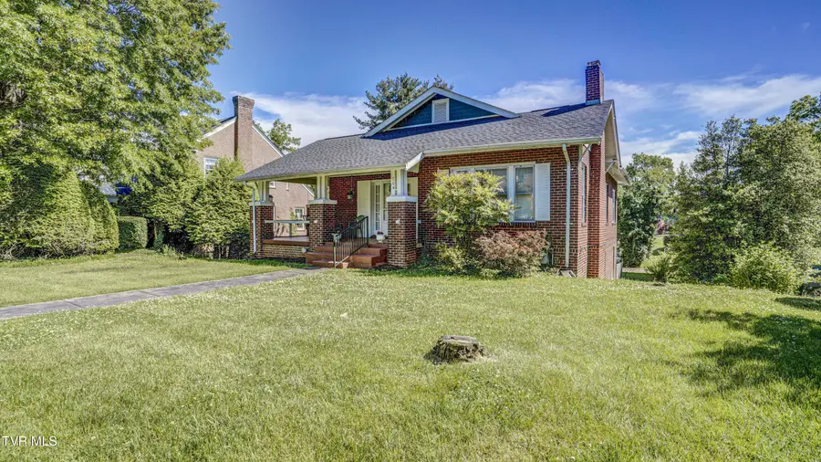704 Reynolds Street, Bristol, TN 37620 - #3