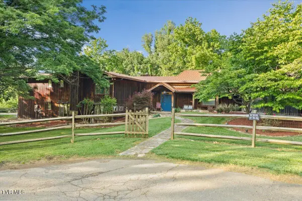 305 Pleasley Road, Kingsport, TN 37660