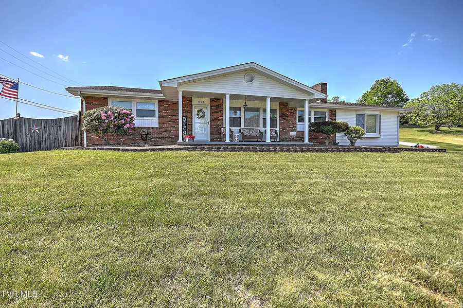 1825 Pinebrook Drive, Kingsport, TN 37660 - #2