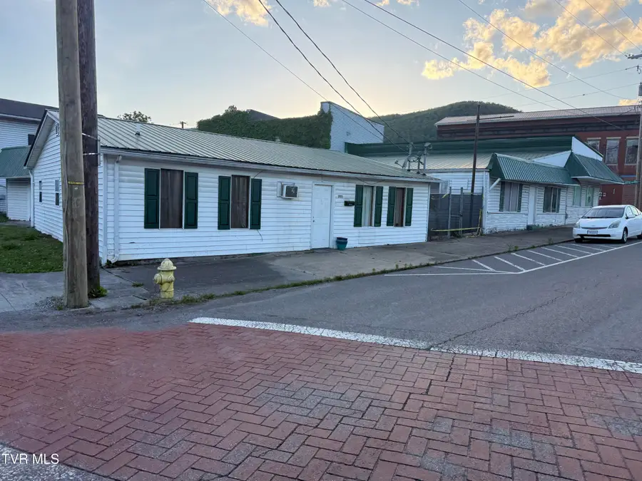 201 South 5th Street, Big Stone Gap, VA 24219 - #2