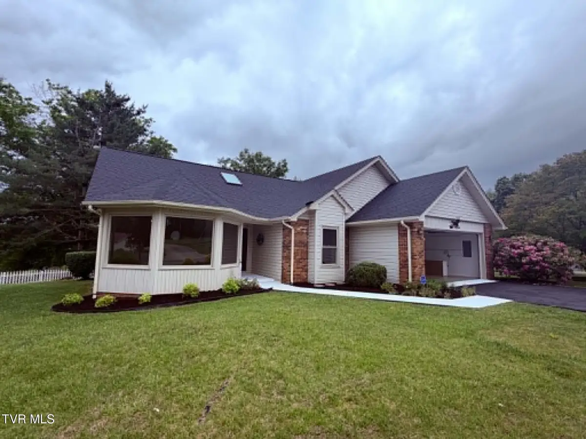 15466 Woodstone Circle, Bristol, VA 24202 - #1