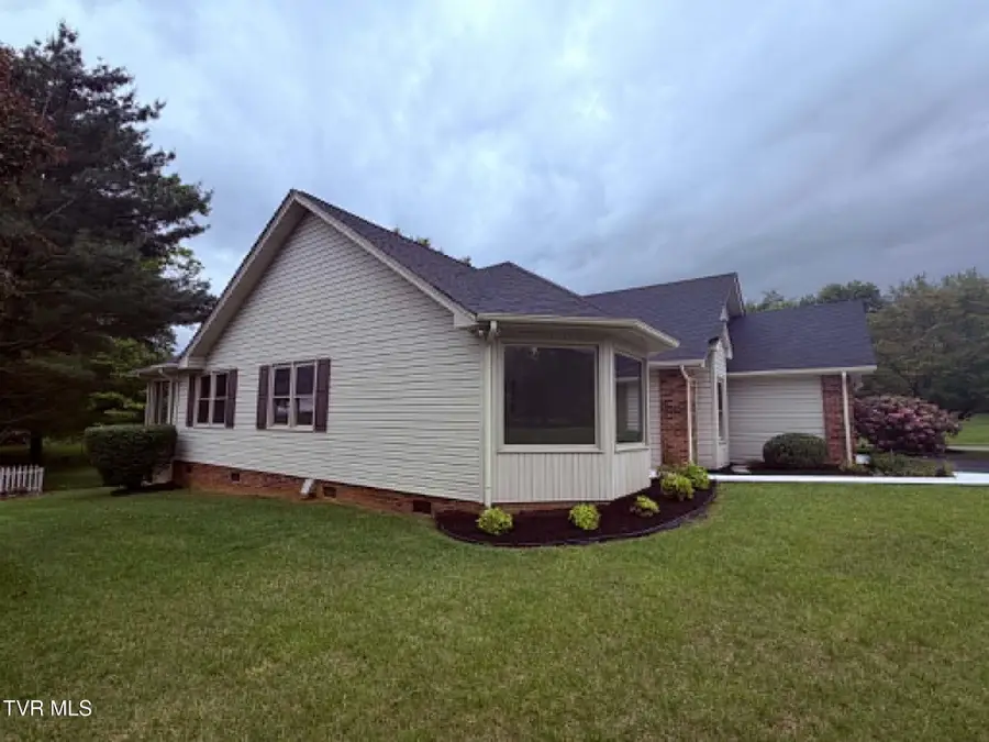 15466 Woodstone Circle, Bristol, VA 24202 - #2