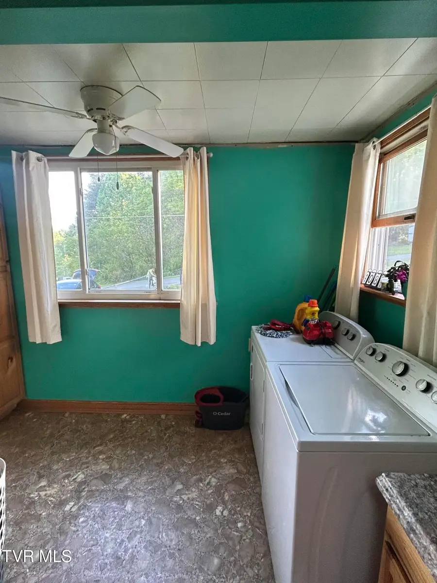 158 Super Hill Drive, Keokee, VA 24265 - #3
