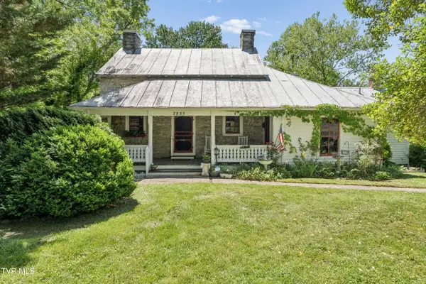 2833 East Oakland Avenue, Johnson City, TN 37601
