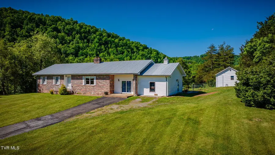 117 Kelly Road, Pennington Gap, VA 24277 - #3