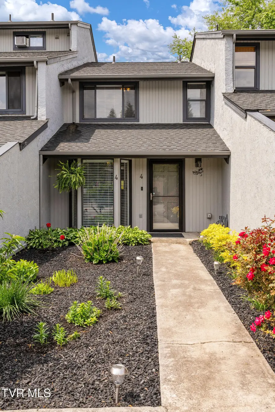 2420 Volunteer Parkway #Apt 4, Bristol, TN 37620 - #2