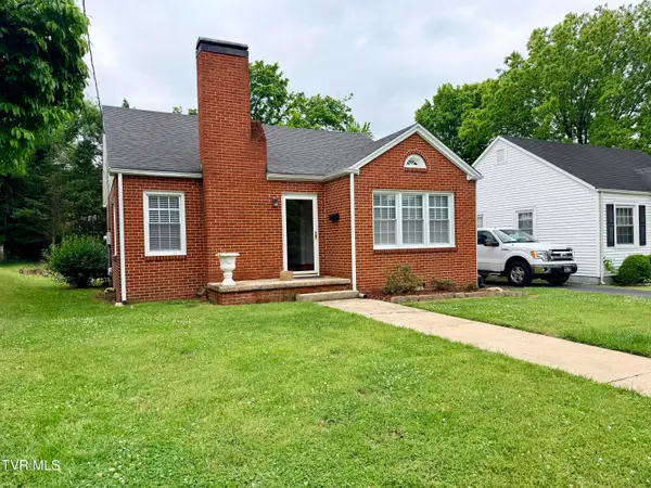 408 West F Street, Elizabethton, TN 37643