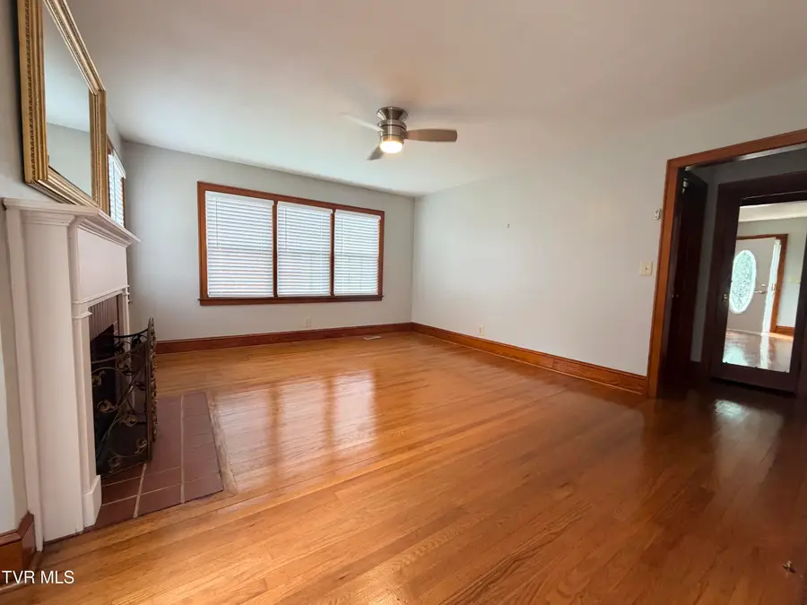 408 West F Street, Elizabethton, TN 37643 - #3