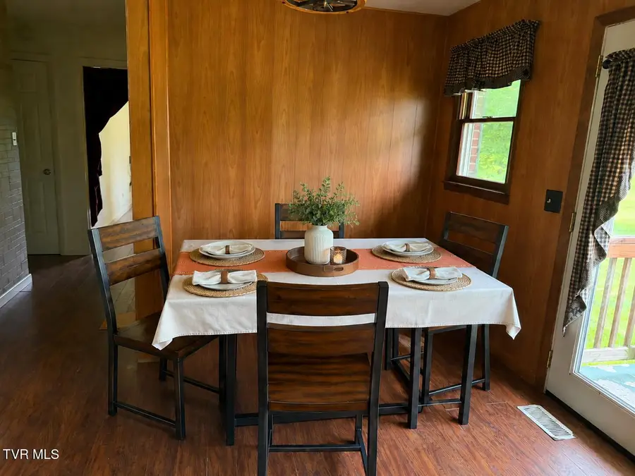 142 West Cherry Street, Gate City, VA 24251 - #2