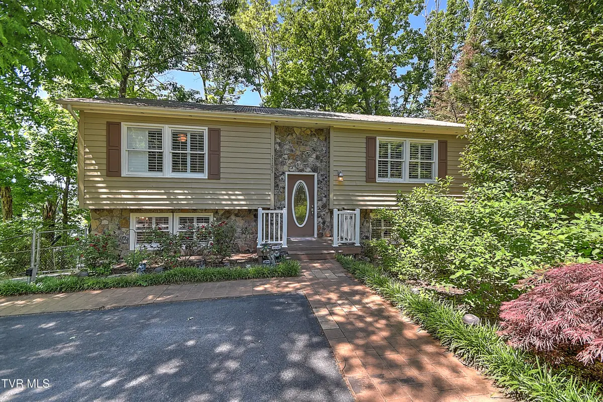 1105 Quail Harbour Drive, Johnson City, TN 37601 - #1