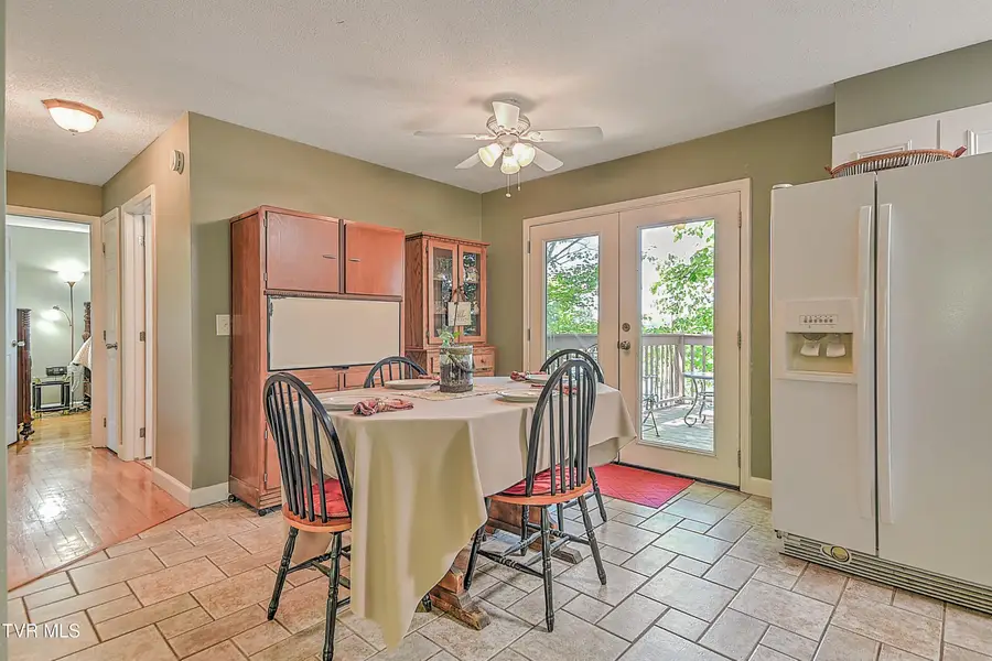 1105 Quail Harbour Drive, Johnson City, TN 37601 - #3