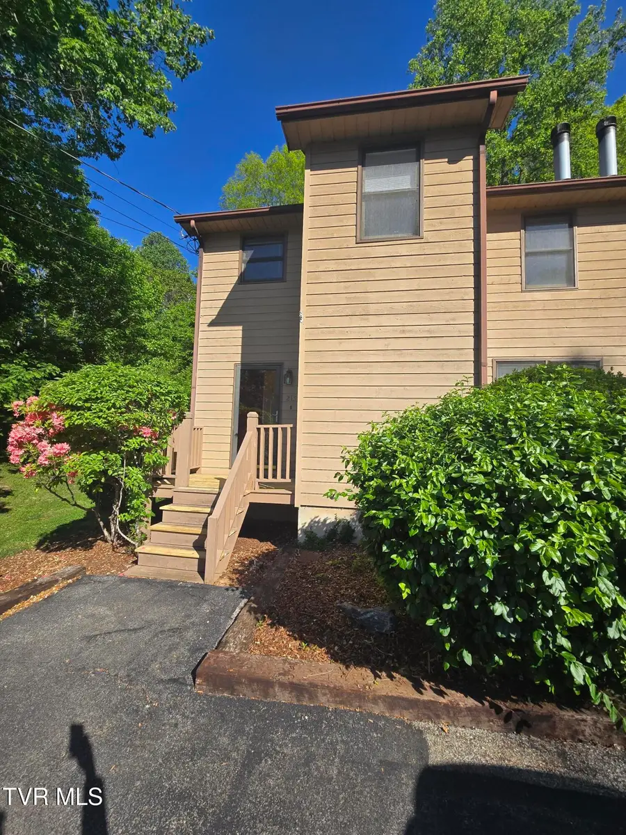 215 Windridge Colony #215, Johnson City, TN 37601 - #2