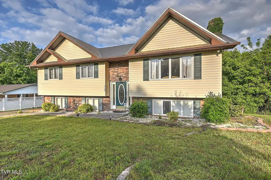 2109 Faulk Lane, Kingsport, TN 37660 - #2