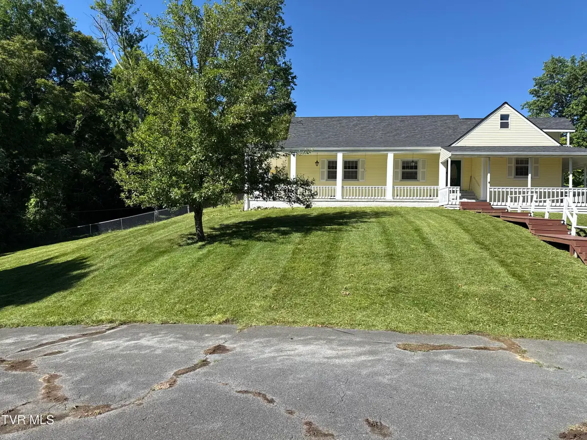 1104 Lebanon Road, Kingsport, TN 37663 - #1