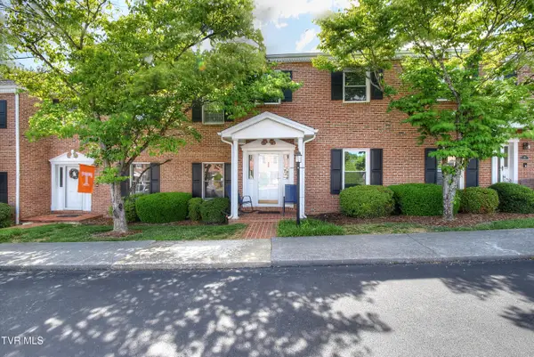 2734 East Oakland Avenue #B-9, Johnson City, TN 37601
