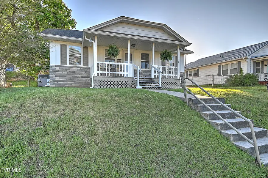1218 East Sevier Avenue, Kingsport, TN 37664 - #3