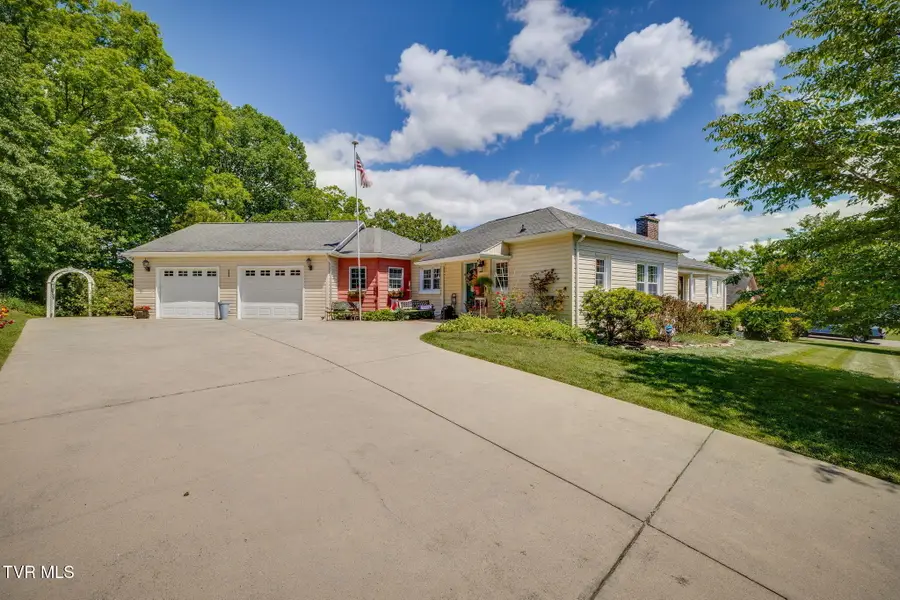 3557 Crest Road, Kingsport, TN 37664 - #3