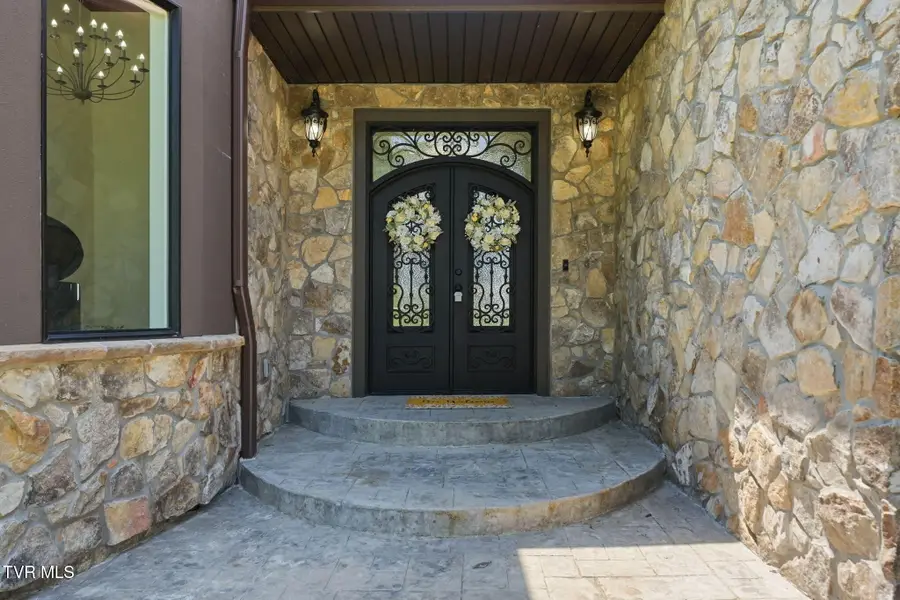 1005 Enchanted Drive, Dandridge, TN 37725 - #2