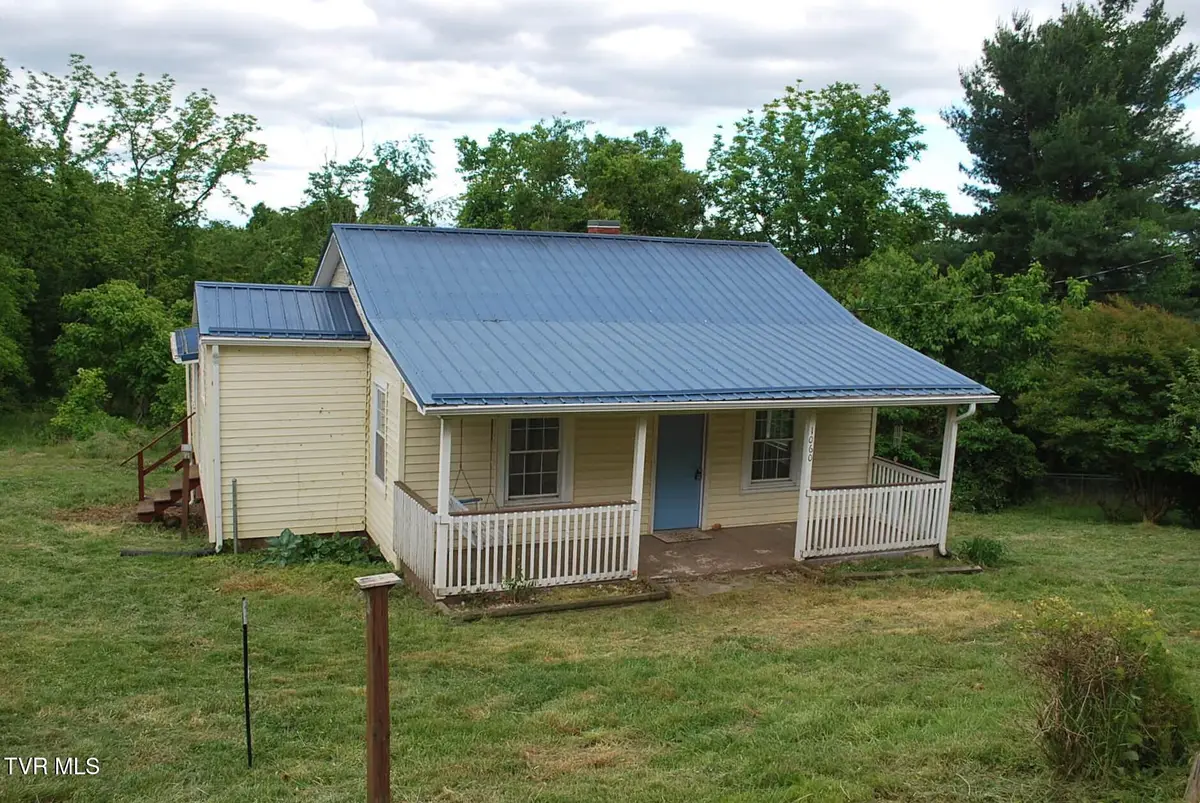 1060 Oak Drive Circle, Kingsport, TN 37665 - #1