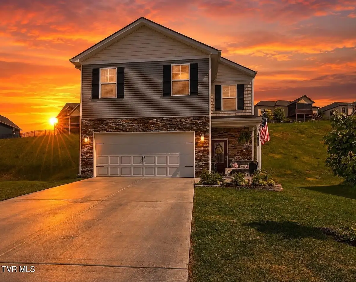 2552 Bridgeforth Crossing, Kingsport, TN 37664 - #1