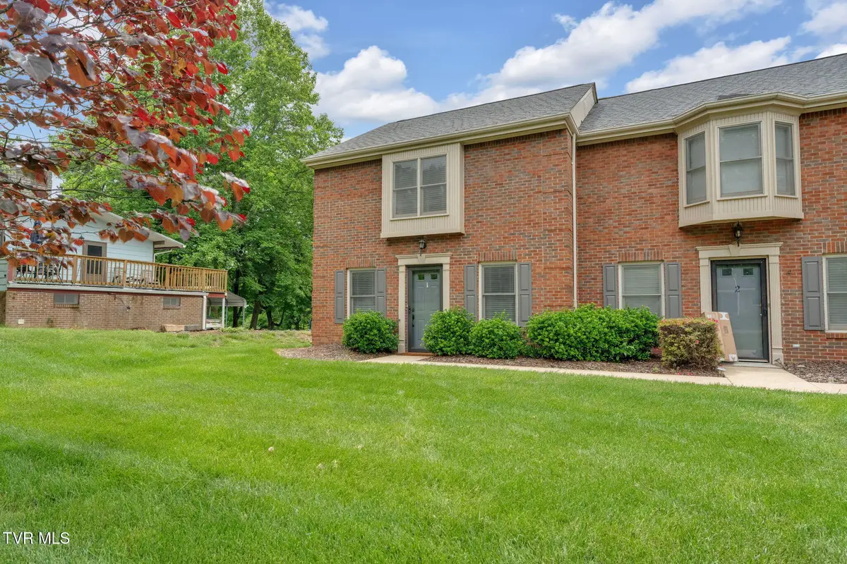 1705 West Lakeview Drive #Apt 1, Johnson City, TN 37601 - #1