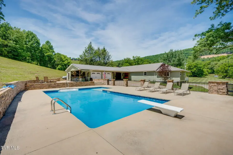 243 Judge Ben Allen Road, Elizabethton, TN 37643 - #3