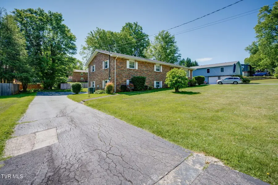 1021 Somerset Drive, Johnson City, TN 37604 - #3