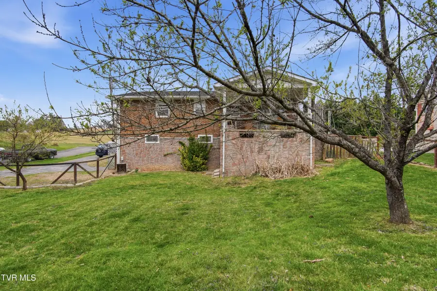926 East Mountain View Road, Johnson City, TN 37601 - #3