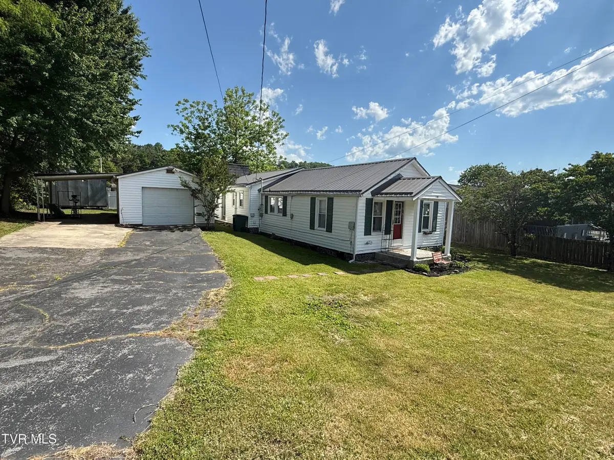 708 West D Street, Elizabethton, TN 37643 - #1