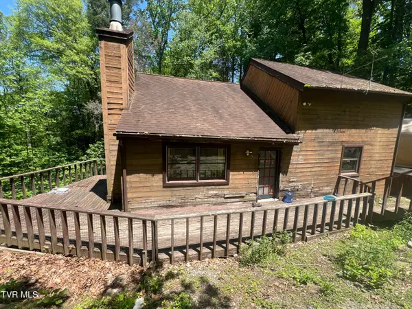 705 Southeast Laurel Lane, Norton, VA 24273