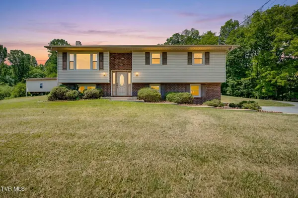 288 Brookside Lane, Bluff City, TN 37618