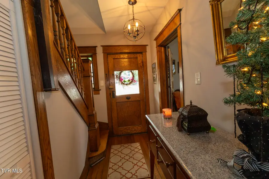 615 Holston Avenue, Bristol, TN 37620 - #2