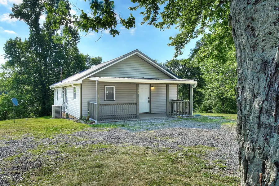 124 Fairridge Road, Johnson City, TN 37604 - #3