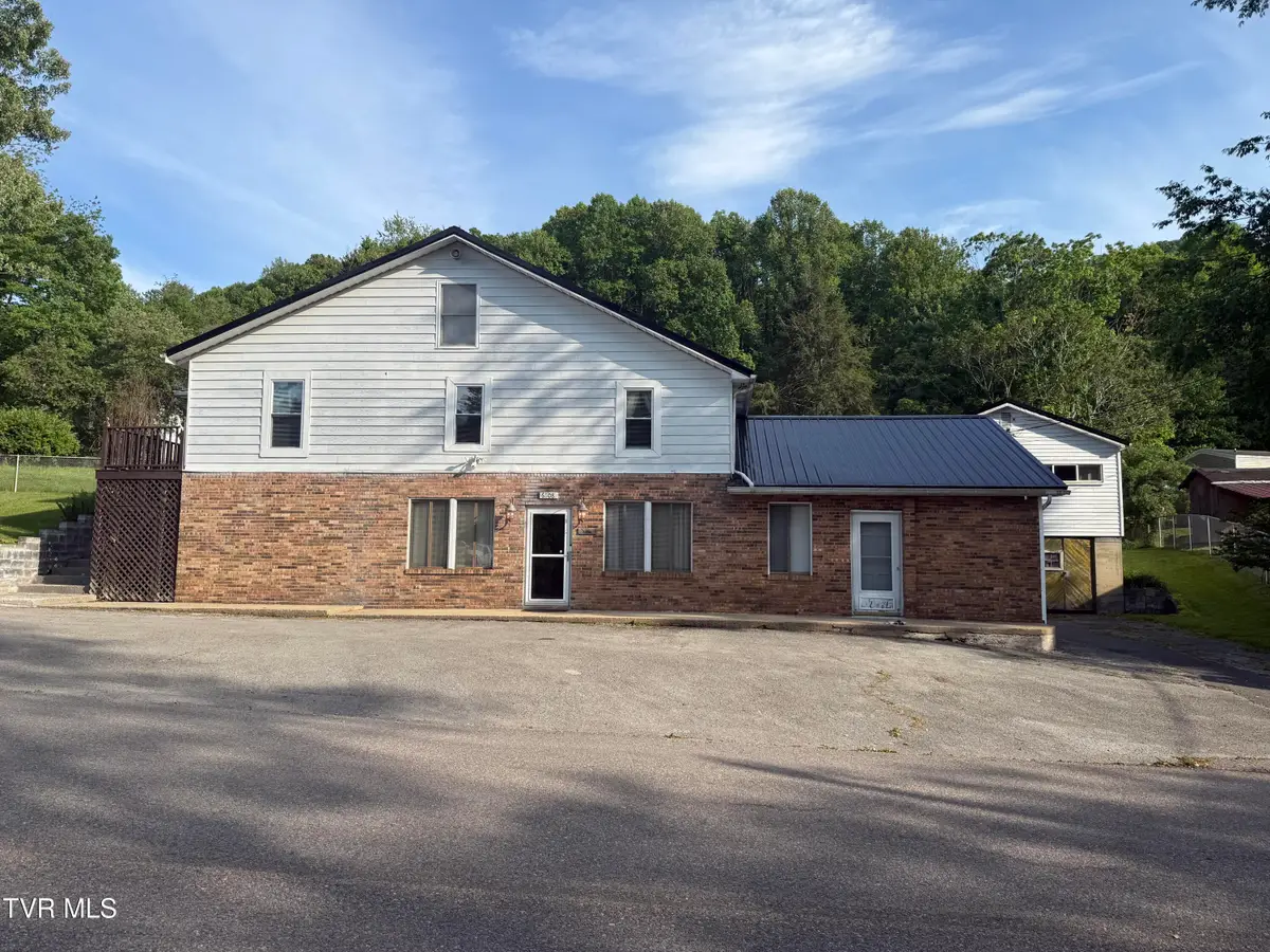 6106/6108 West Norton Road, Norton, VA 24273 - #1